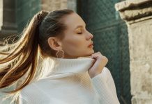 Best Earrings for Sensitive Ears for Feel-Good Style